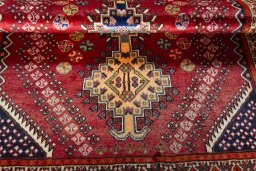 Full view of 2000s Shiraz rug from Iran / Persia, 203 × 150 cm in Red tones