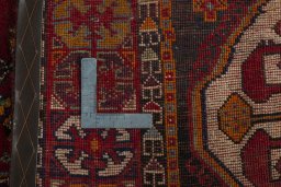Surface texture of New Shiraz rug with natural Wool and intricate pattern