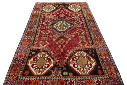 Surface texture of New Shiraz rug with natural Wool and intricate pattern