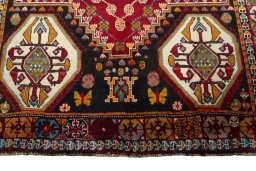 Close-up detail of New Shiraz rug from Iran / Persia showing Wool weave