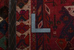 Close-up detail of 2000s Shiraz rug from Iran / Persia showing Wool weave