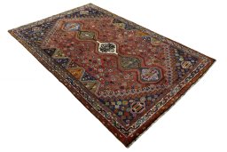 Close-up detail of 2000s Shiraz rug from Iran / Persia showing Wool weave