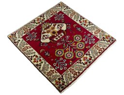 Close-up detail of 2000s Shiraz rug from Iran / Persia showing Wool weave