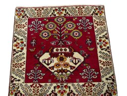 Surface texture of 2000s Shiraz rug with natural Wool and intricate pattern