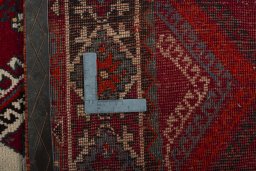 Close-up detail of 1970s Shiraz rug from Iran / Persia showing Wool weave