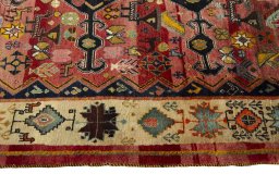 Close-up detail of 2000s Shiraz rug from Iran / Persia showing Wool weave