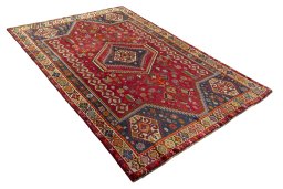Close-up detail of 2000s Shiraz rug from Iran / Persia showing Wool weave
