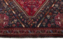 Close-up detail of 1970s Shiraz rug from Iran / Persia showing Wool weave