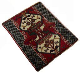 Close-up detail of 2000s Shiraz rug from Iran / Persia showing Wool weave
