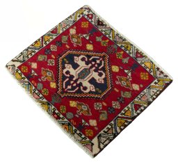 Corner detail of 2000s Shiraz rug showing border pattern and Wool pile
