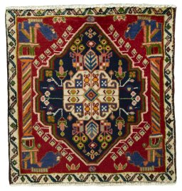Full view of 2000s Shiraz rug from Iran / Persia, 60 × 58 cm in Red tones