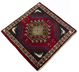Close-up detail of 2000s Shiraz rug from Iran / Persia showing Wool weave