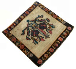 Close-up detail of 2000s Shiraz rug from Iran / Persia showing Wool weave