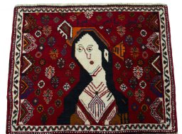 Surface texture of 2000s Shiraz rug with natural Wool and intricate pattern