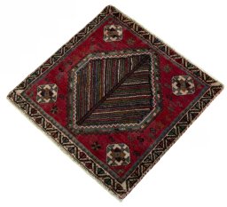 Corner detail of 2000s Shiraz rug showing border pattern and Wool pile