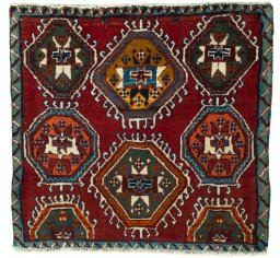 Full view of 2000s Shiraz rug from Iran / Persia, 60 × 65 cm in Red tones