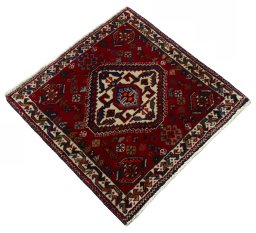 Close-up detail of 2000s Shiraz rug from Iran / Persia showing Wool weave