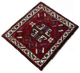 Close-up detail of 2000s Shiraz rug from Iran / Persia showing Wool weave