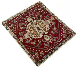 Close-up detail of 2000s Shiraz rug from Iran / Persia showing Wool weave