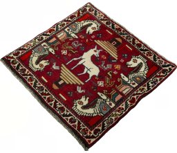 Corner detail of 2000s Shiraz rug showing border pattern and Wool pile