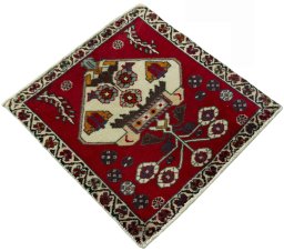 Close-up detail of 2000s Shiraz rug from Iran / Persia showing Wool weave