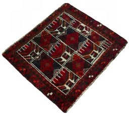 Close-up detail of 2000s Shiraz rug from Iran / Persia showing Wool weave
