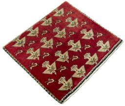 Close-up detail of 2000s Shiraz rug from Iran / Persia showing Wool weave