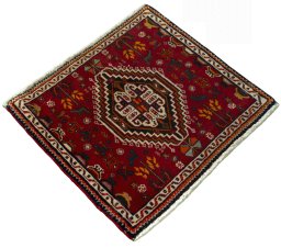 Close-up detail of 2000s Shiraz rug from Iran / Persia showing Wool weave