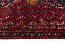 Close-up detail of 1970s Shiraz rug from Iran / Persia showing Wool weave