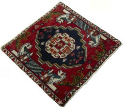 Close-up detail of 2000s Shiraz rug from Iran / Persia showing Wool weave