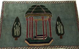 Surface texture of 2000s Shiraz rug with natural Wool and intricate pattern