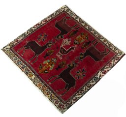 Corner detail of 2000s Shiraz rug showing border pattern and Wool pile