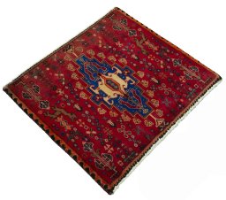 Close-up detail of 2000s Shiraz rug from Iran / Persia showing Wool weave