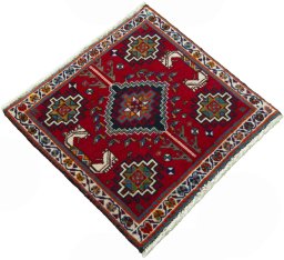 Close-up detail of 2000s Shiraz rug from Iran / Persia showing Wool weave