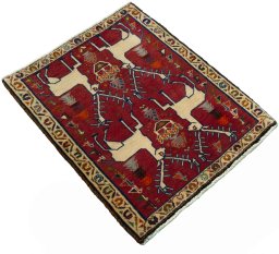 Close-up detail of 2000s Shiraz rug from Iran / Persia showing Wool weave