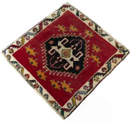 Corner detail of 2000s Shiraz rug showing border pattern and Wool pile
