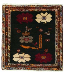 Full view of 2000s Shiraz rug from Iran / Persia, 60 × 56 cm in Red tones
