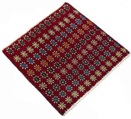 Close-up detail of 2000s Shiraz rug from Iran / Persia showing Wool weave