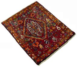 Close-up detail of 2000s Shiraz rug from Iran / Persia showing Wool weave