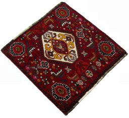Close-up detail of 2000s Shiraz rug from Iran / Persia showing Wool weave