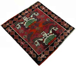 Close-up detail of 2000s Shiraz rug from Iran / Persia showing Wool weave