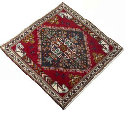 Close-up detail of 2000s Shiraz rug from Iran / Persia showing Wool weave
