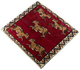 Corner detail of 2000s Shiraz rug showing border pattern and Wool pile