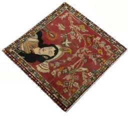 Close-up detail of 2000s Shiraz rug from Iran / Persia showing Wool weave