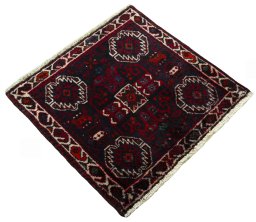 Close-up detail of 2000s Shiraz rug from Iran / Persia showing Wool weave