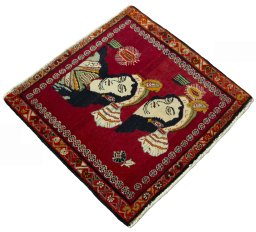 Close-up detail of 2000s Shiraz rug from Iran / Persia showing Wool weave