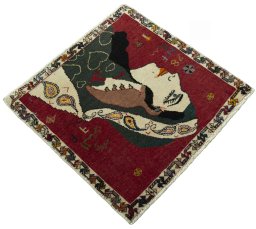 Close-up detail of 2000s Shiraz rug from Iran / Persia showing Wool weave