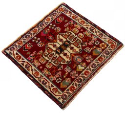 Close-up detail of 2000s Shiraz rug from Iran / Persia showing Wool weave