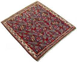 Close-up detail of 2000s Shiraz rug from Iran / Persia showing Wool weave