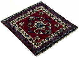 Close-up detail of 2000s Shiraz rug from Iran / Persia showing Wool weave